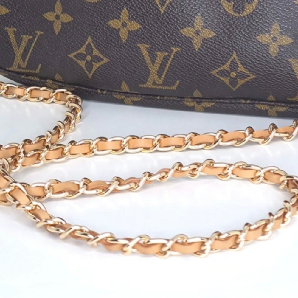 ❗️SOLD❗️🎉HP🎉Louis Vuitton Monogram Delightful Mini Pochette - Picture 13 of 16